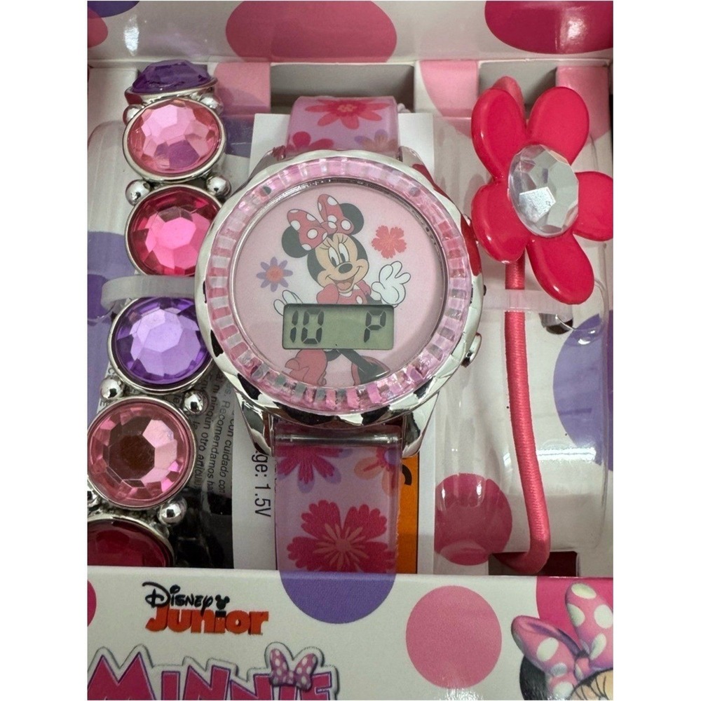 New Minnie Pink Kids Watch & Bracelet Set Disney Junior New in box ages 6 and up
